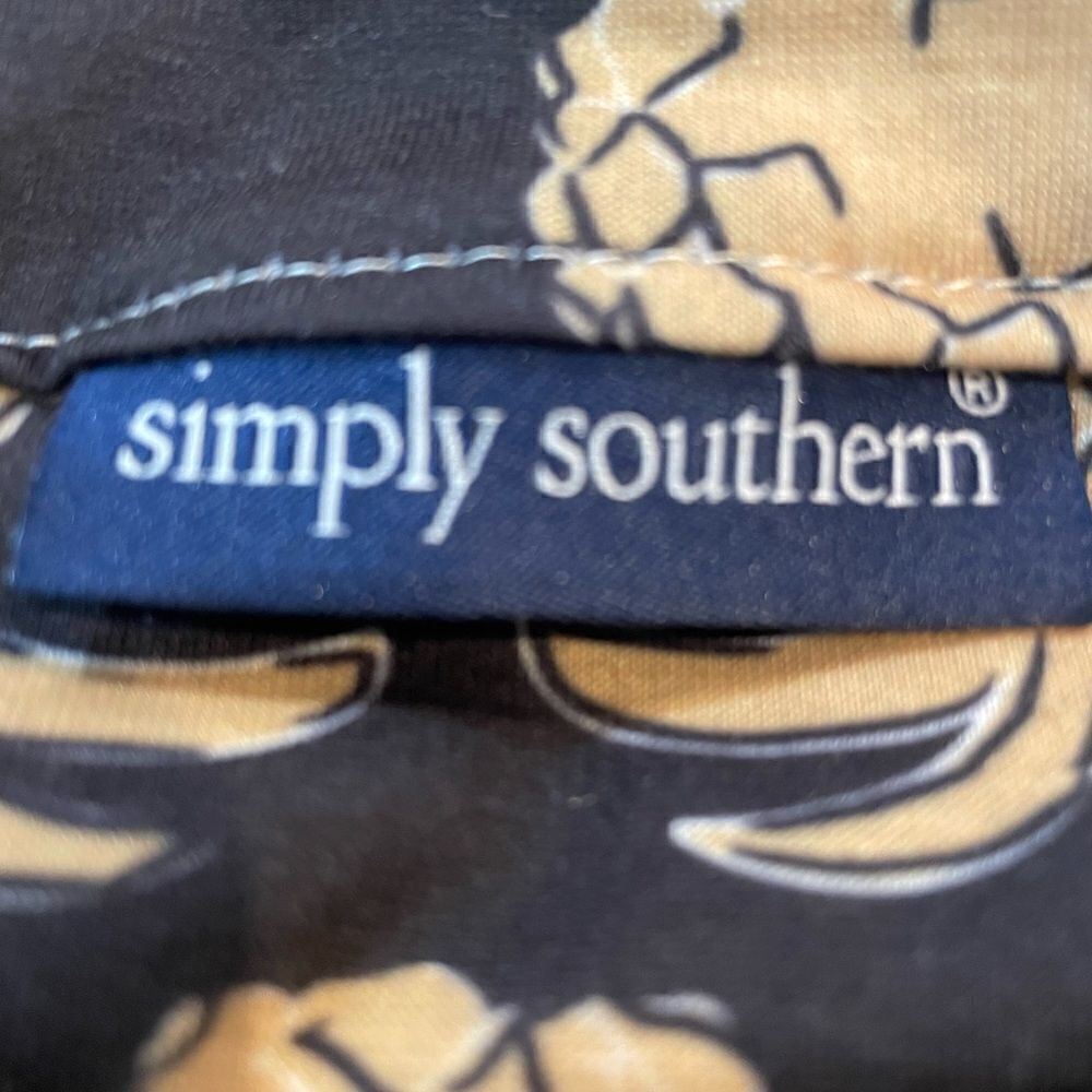 Simply Southern Pineapple Infinity Scarf - Picture 8 of 9